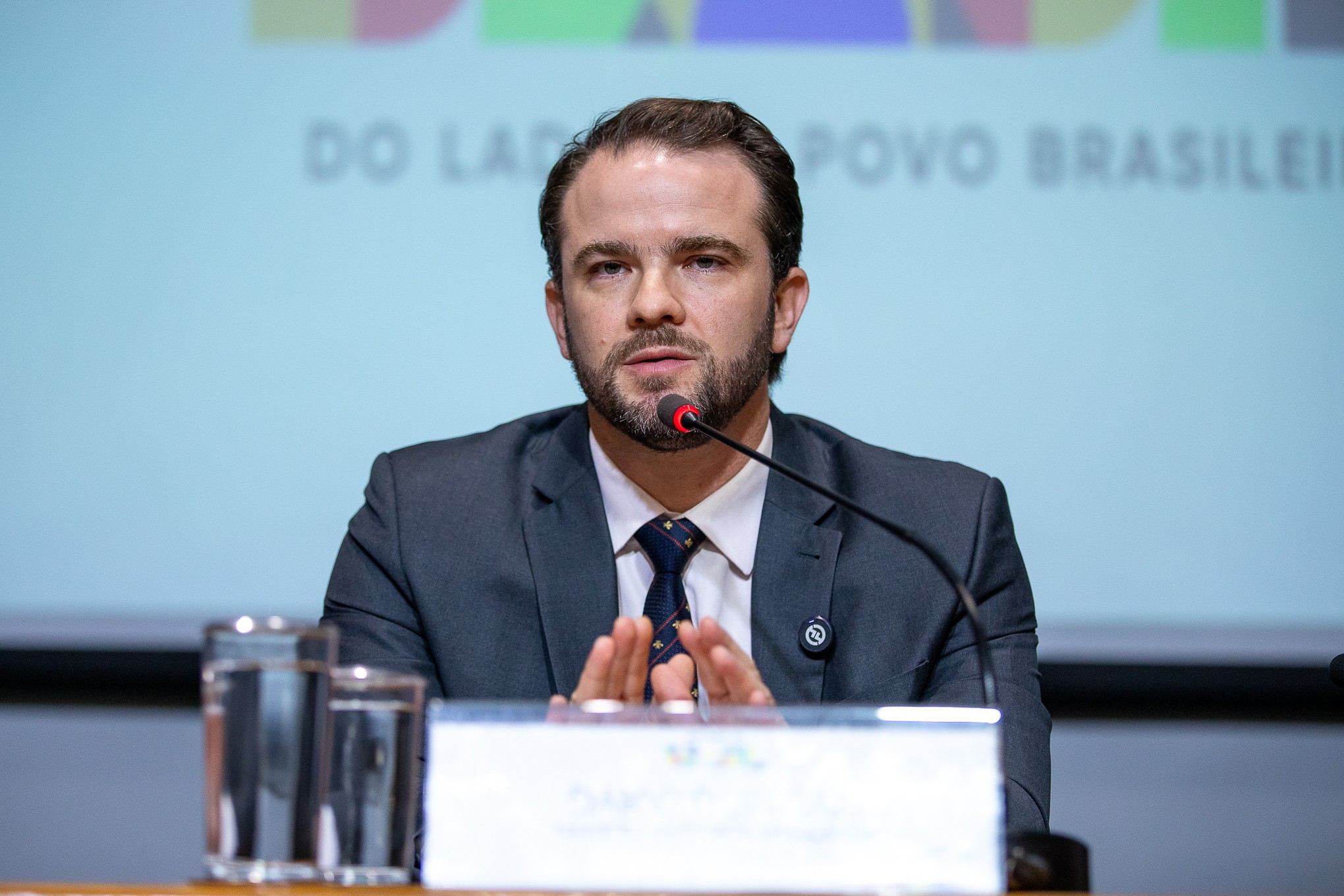 Durigan afirma que terá reuniões com autoridades dos EUA após designação de PCC