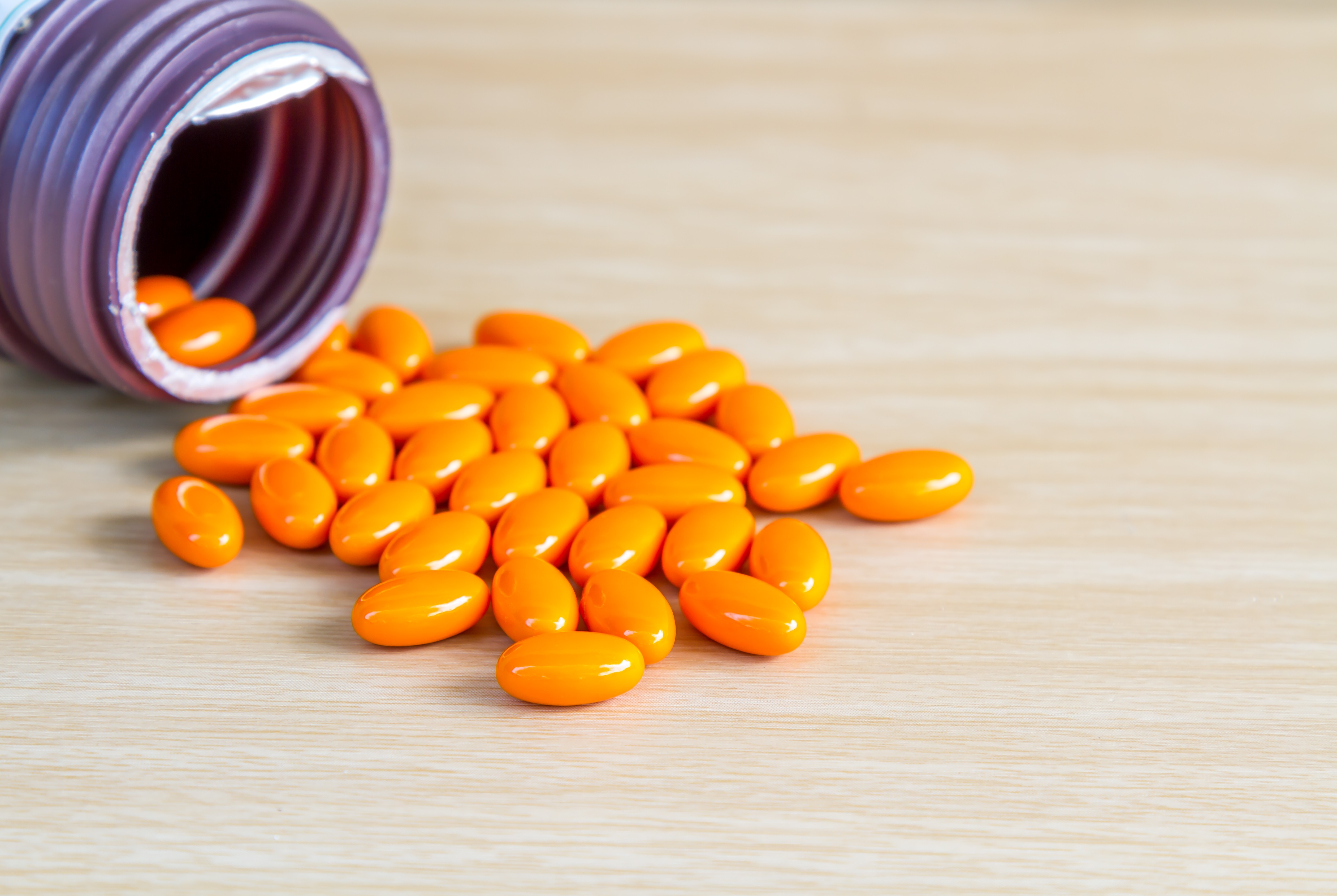 Anvisa impõe alerta obrigatório e limita dose de cúrcuma em suplementos após risco raro ao fígado