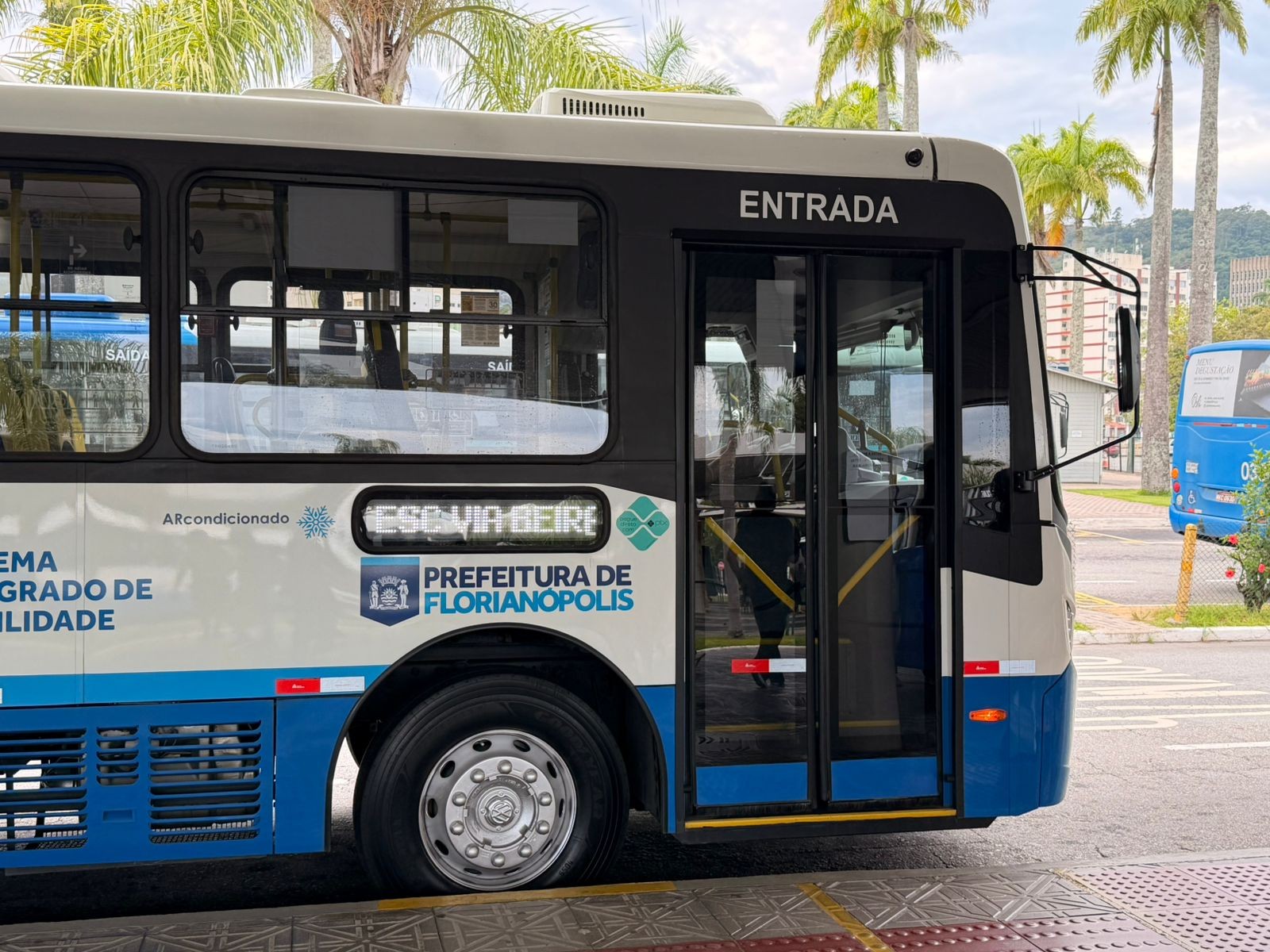 Pix na catraca: passagem de ônibus em Florianópolis terá nova forma de pagamento; veja passo a passo