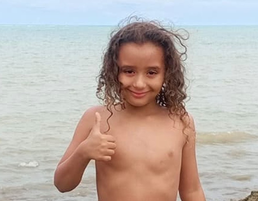 Corpo de Peterson Ykaro Gomes Cardoso foi encontrado em terreno baldio em Maceió — Foto: Reprodução/Arquivo pessoal