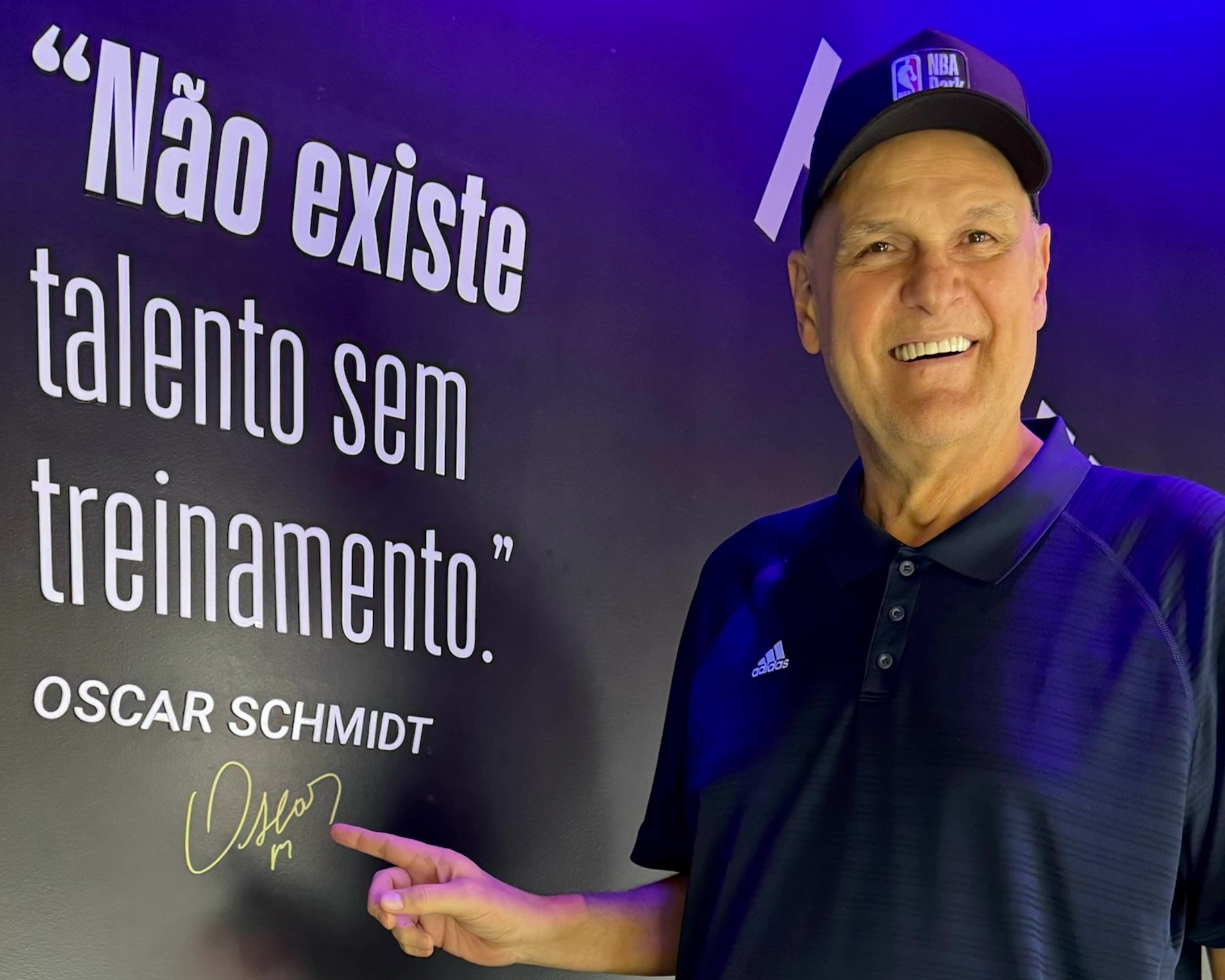 Oscar Schmidt será homenageado no maior espaço temático da NBA na América Latina