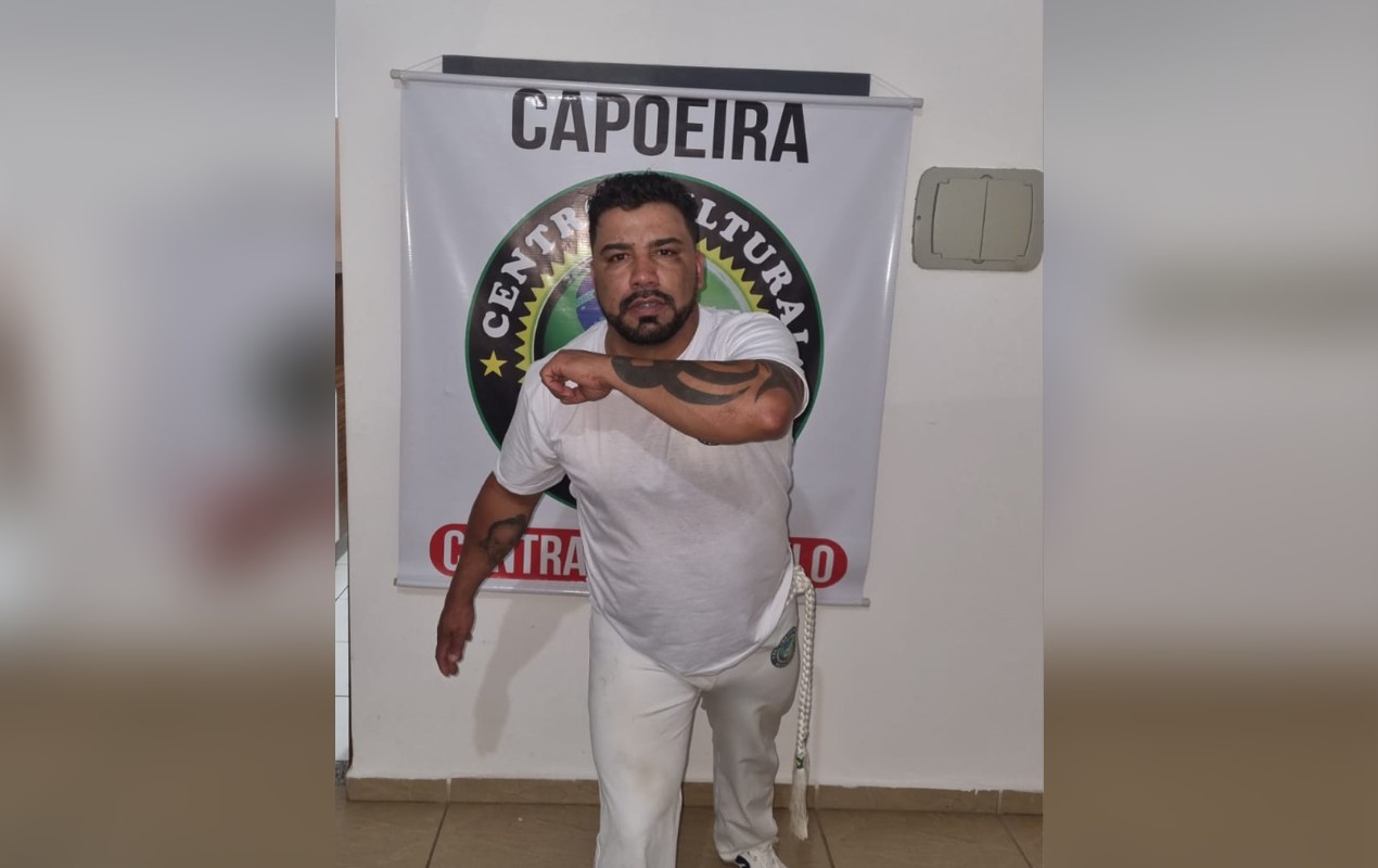 De vítima de bullying a mestre: capoeirista relata trajetória de 38 anos e rebate preconceito com o esporte