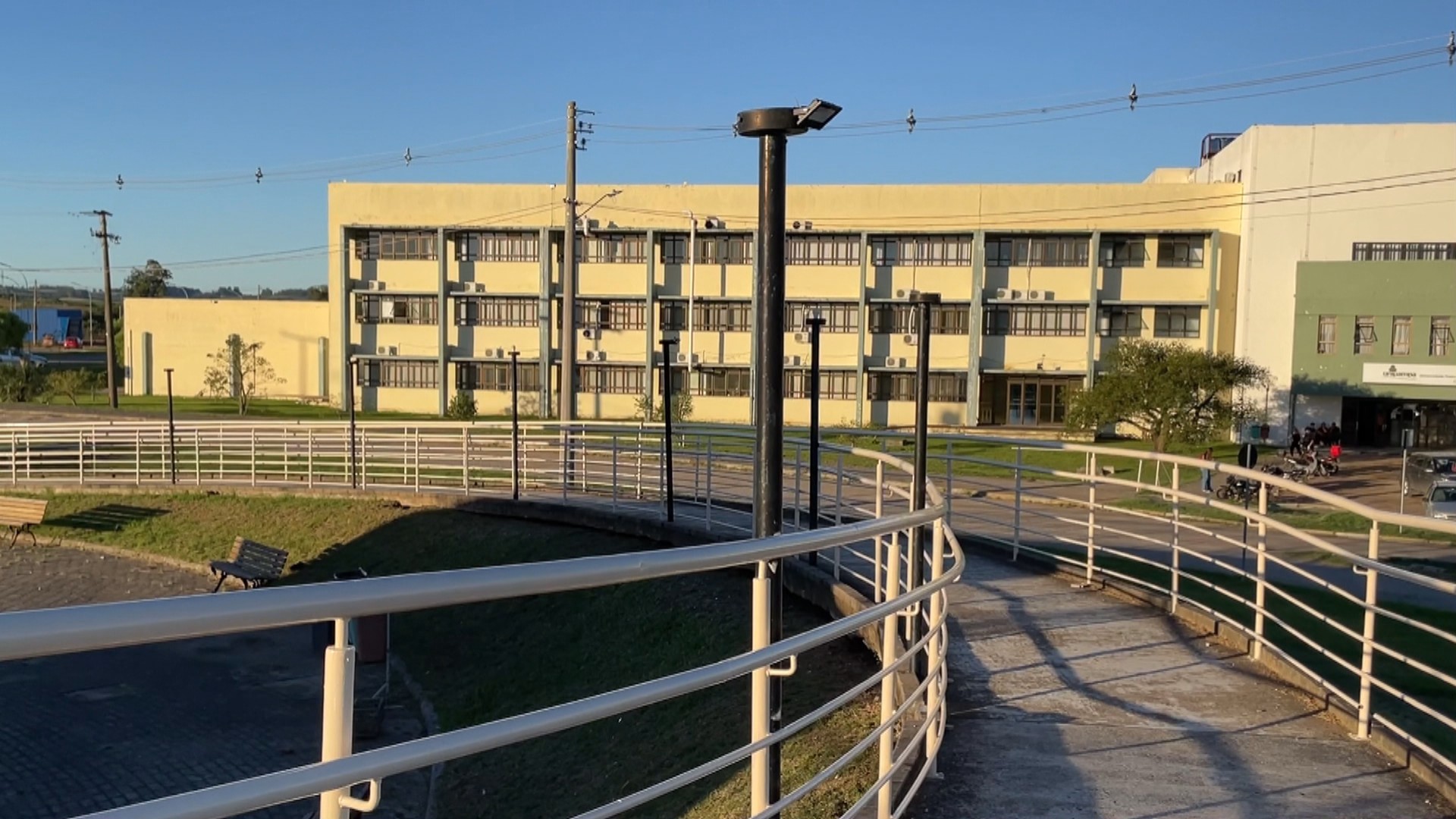 Unipampa vai ter curso de Medicina no campus de Bagé, anuncia ministro da Educação em visita técnica ao RS