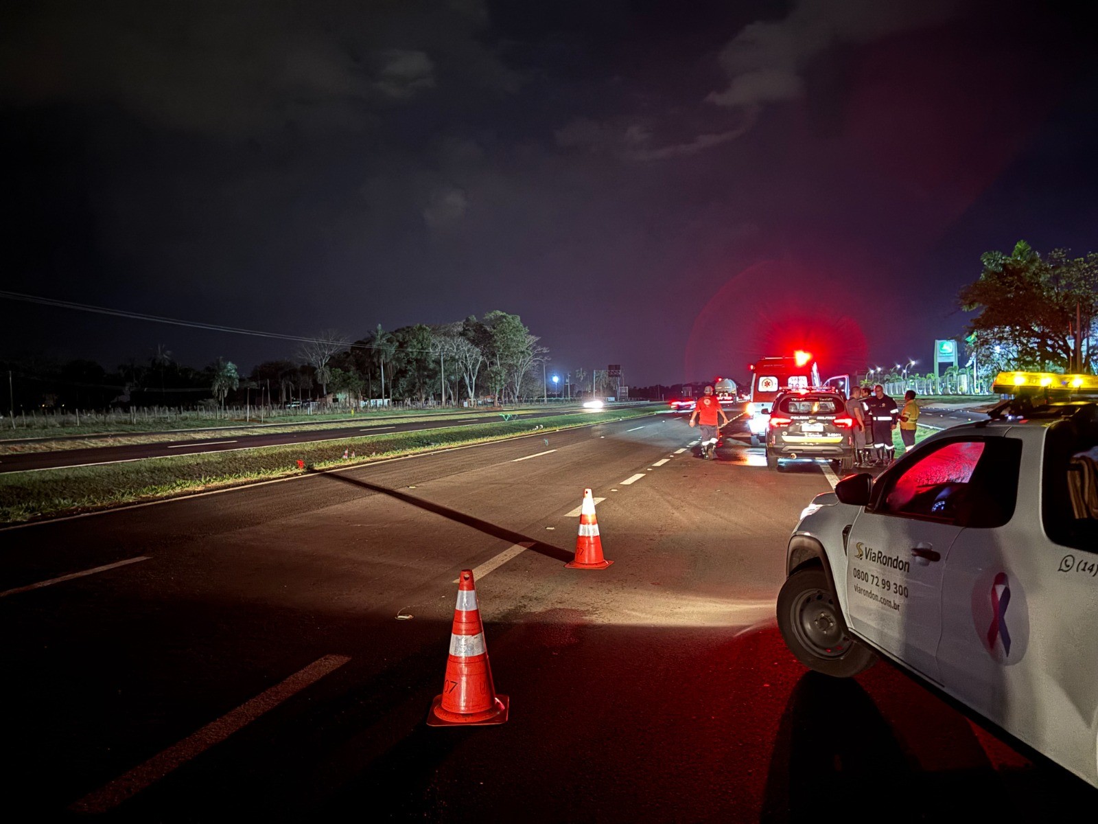 Homem morre após ser atropelado e arremessado em rodovia de Araçatuba