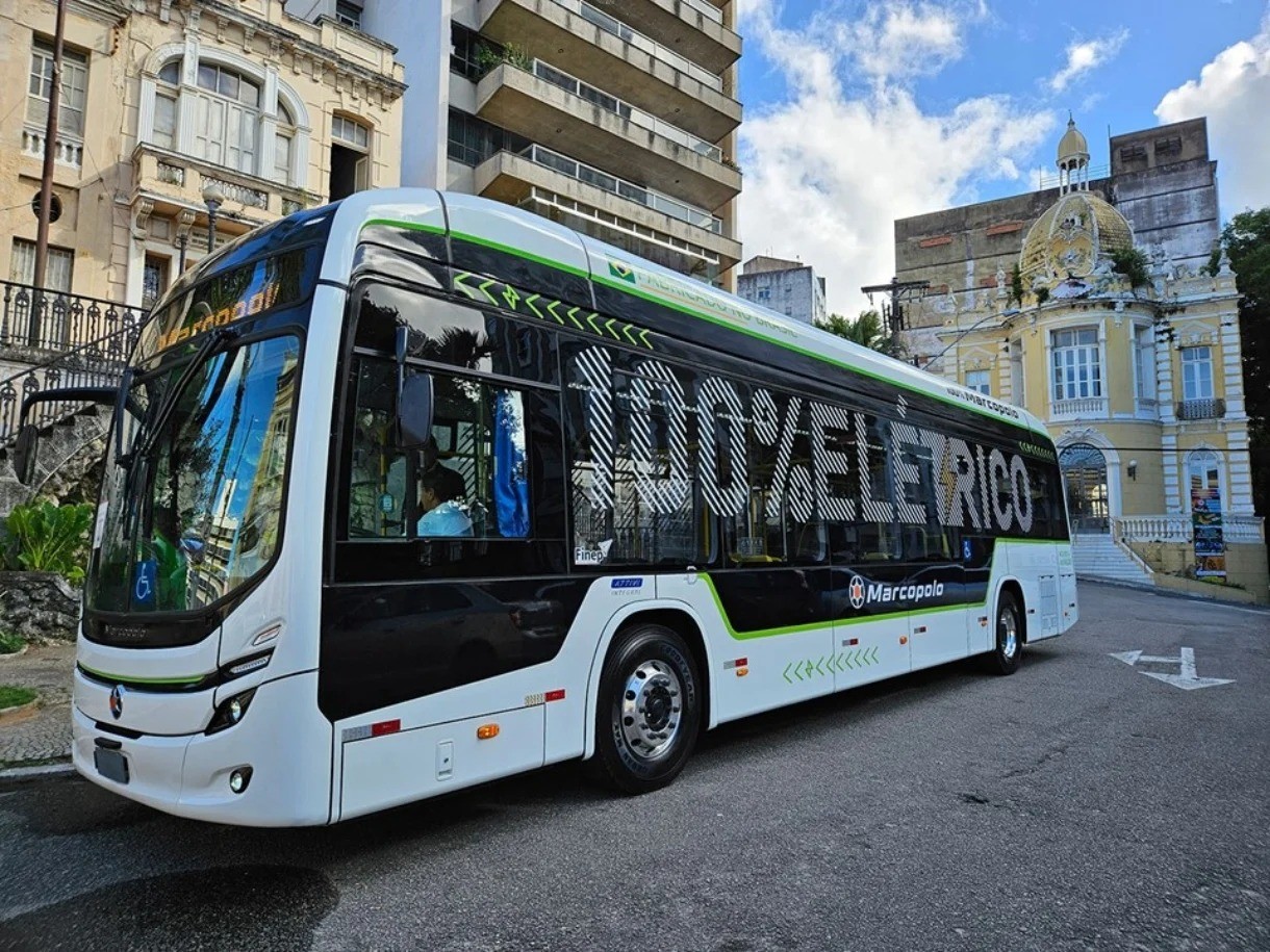 Maior fabricante de carrocerias de ônibus do país vai produzir veículos elétricos e exportar para a América Latina