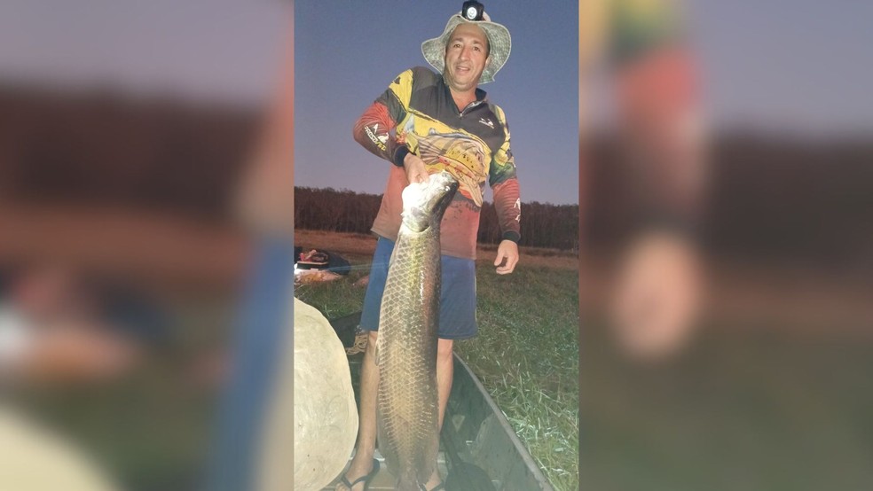 Ederson Ozório capturou seis pirarucus no Rio Grande em Mira Estrela (SP) — Foto: Arquivo Pessoal
