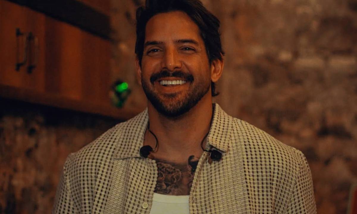 Felipe Pezzoni anuncia saída da Banda Eva 
