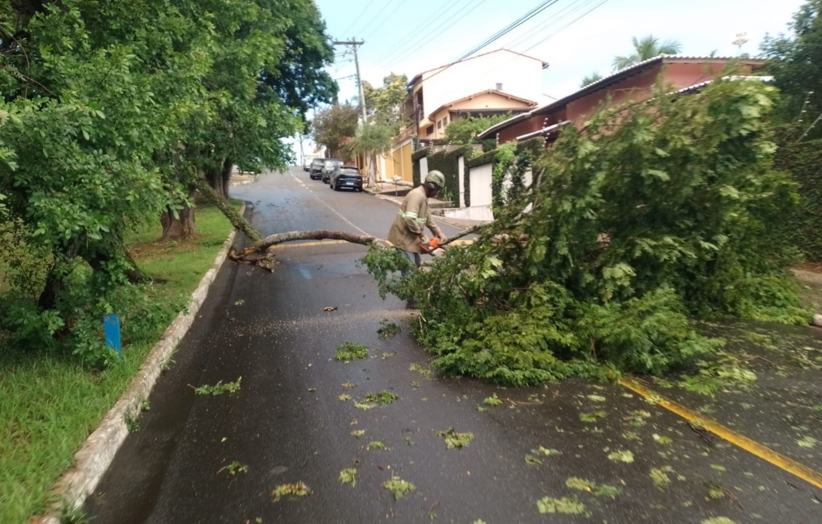 Chuva Causa Transtornos Em Resende