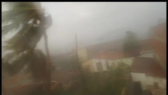 Vídeo mostra vendaval em cidade do semiárido do PI; entenda as chuvas fortes em meio a calor extremo - Programa: G1 PI 