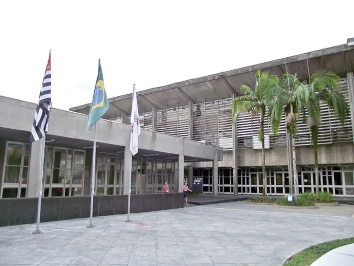 Cubatão abre inscrições para concursos públicos com salários de até R$ 5,5 mil