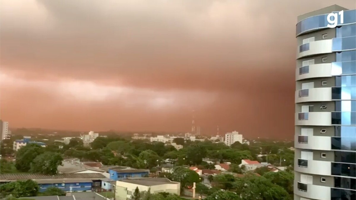 Tempestade De Poeira Encobre Cidade De Ms E Vendaval Deixa Rastro De Destruição Situação De 