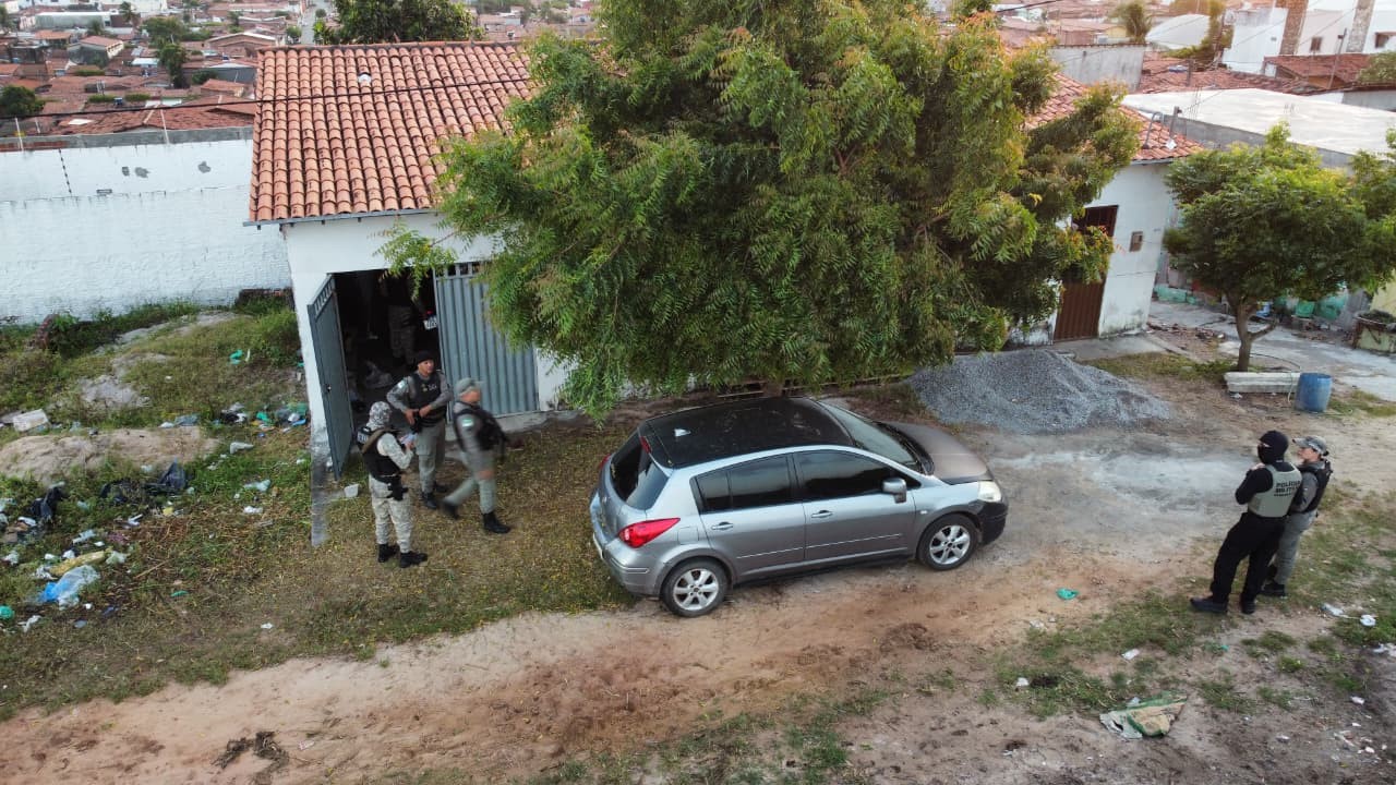MP faz operação contra tráfico de drogas e grupo criminoso em Baía Formosa