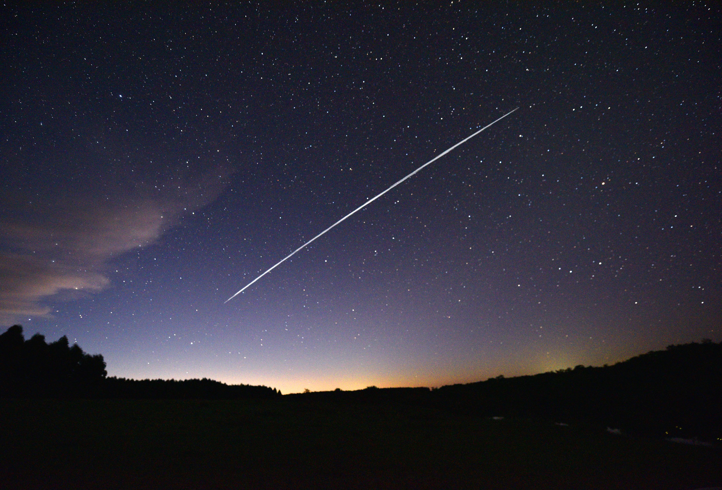 Ameaça inesperada afeta milhares de satélites Starlink de Elon Musk