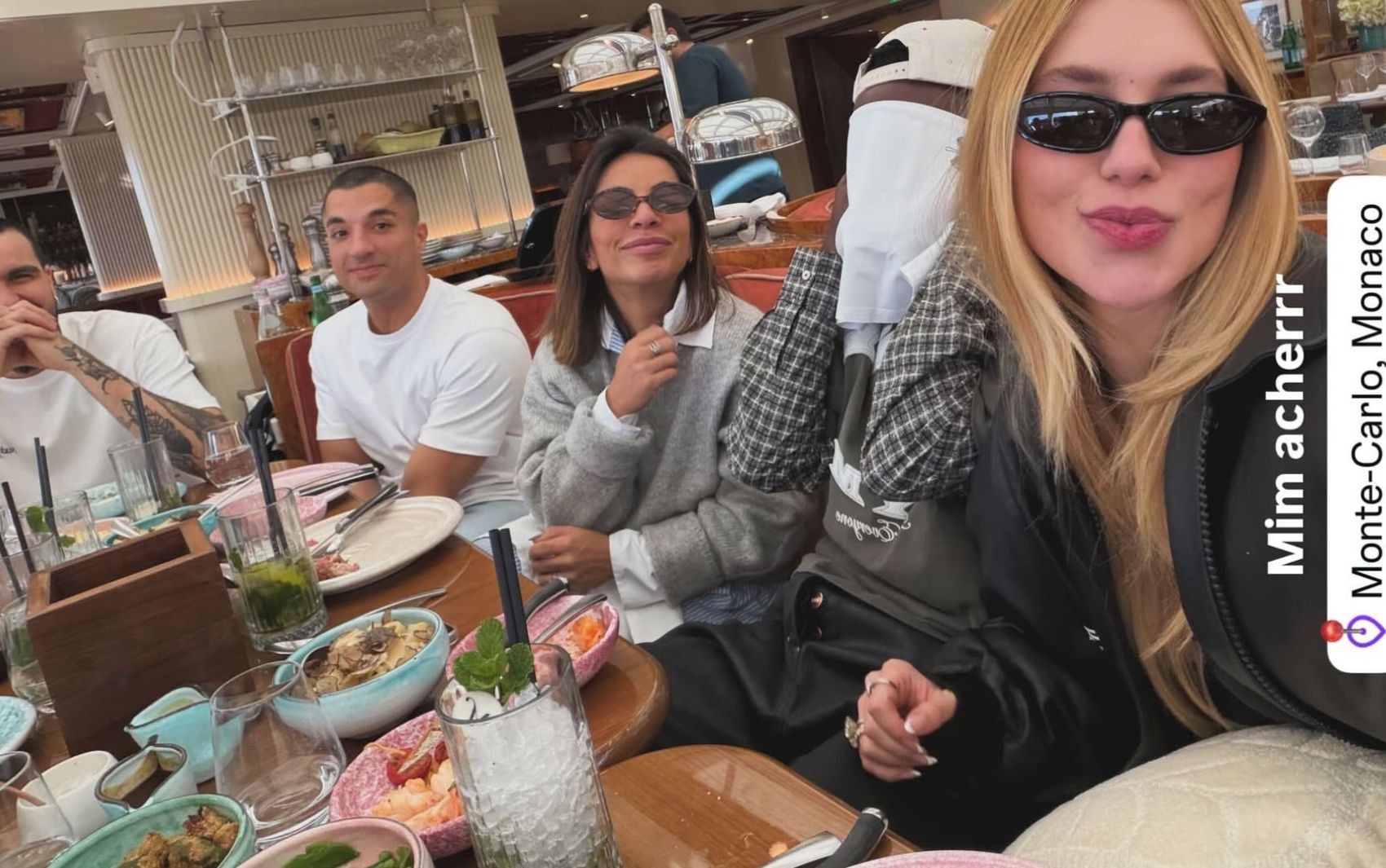 Vini Jr e Virginia fazem post juntos em Mônaco
