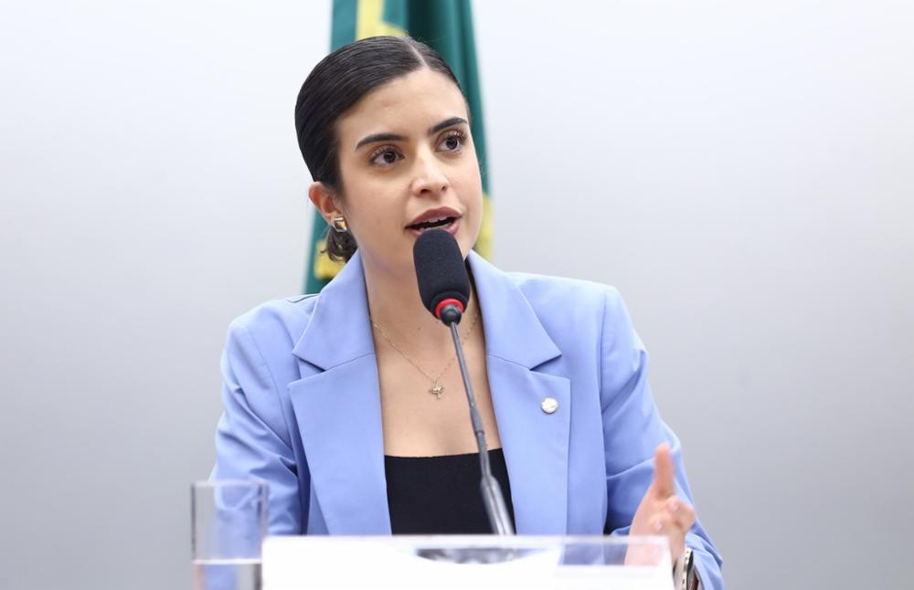 Governo quer relatoria da CPI do INSS e avalia nome de Tabata Amaral para o posto