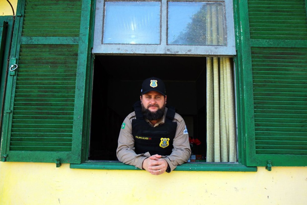 Felipe mora em Itatinga com a filha e a esposa — Foto: Vanessa Rodrigues/A Tribuna Jornal