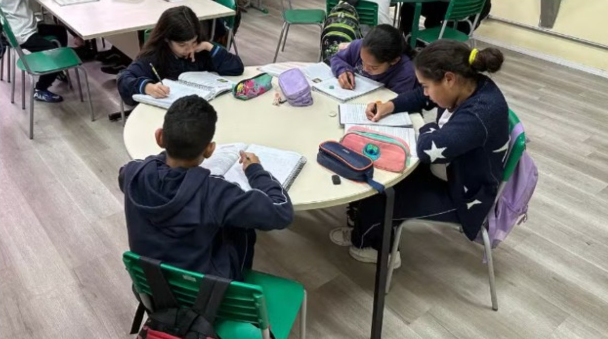 Mais de 1 milhão de alunos da rede municipal de SP voltam às aulas nesta quarta na capital 