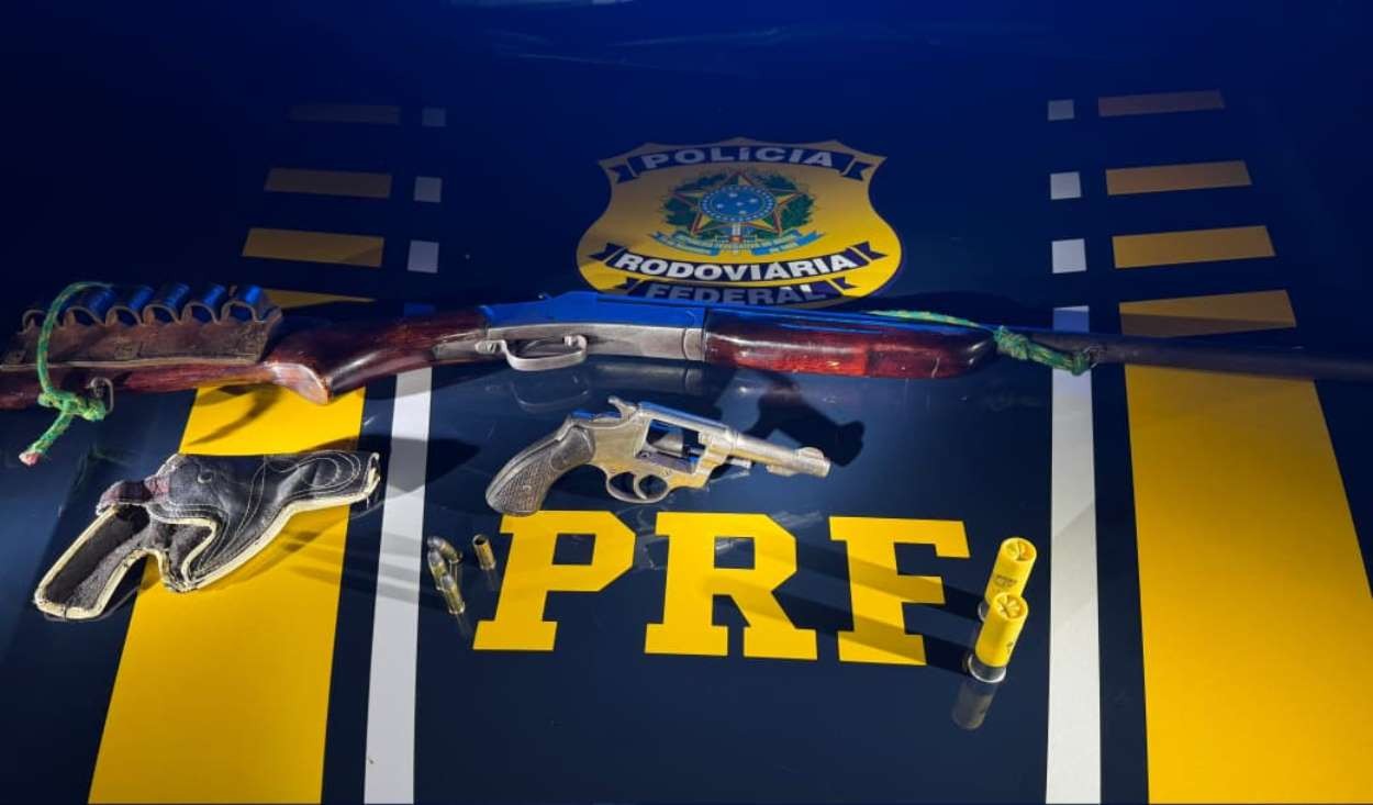 PRF apreende duas armas de fogo com ocupantes de motocicleta na BR-316, em Caxias