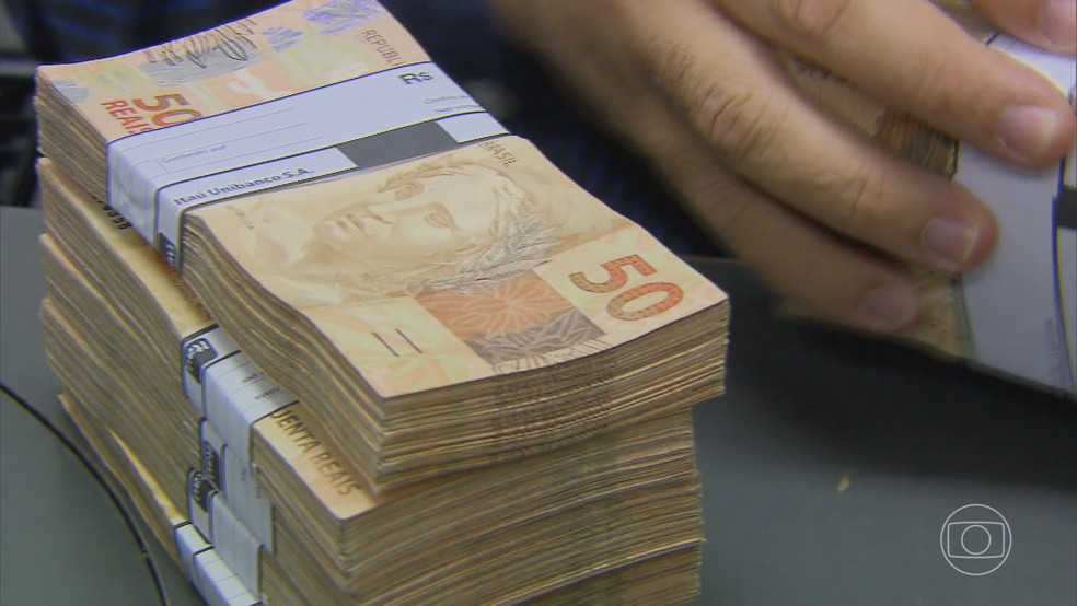 Professores da rede estadual do Maranhão já podem consultar os valores pela plataforma. — Foto: Jornal Nacional/ Reprodução