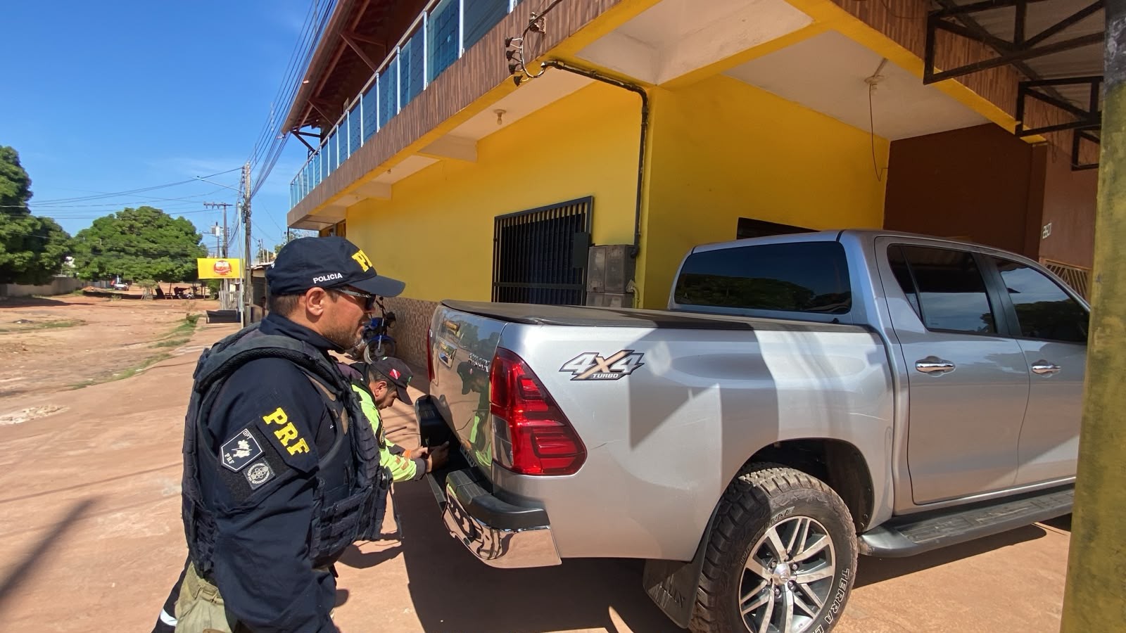 Caminhonete roubada em Alagoas é localizada com sinais de clonagem em Santarém
