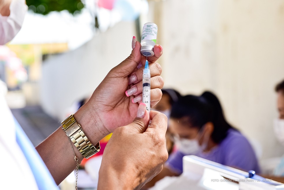 Vacina tríplice viral imuniza contra rubéola, sarampo e caxumba — Foto: PMBV/Divulgação