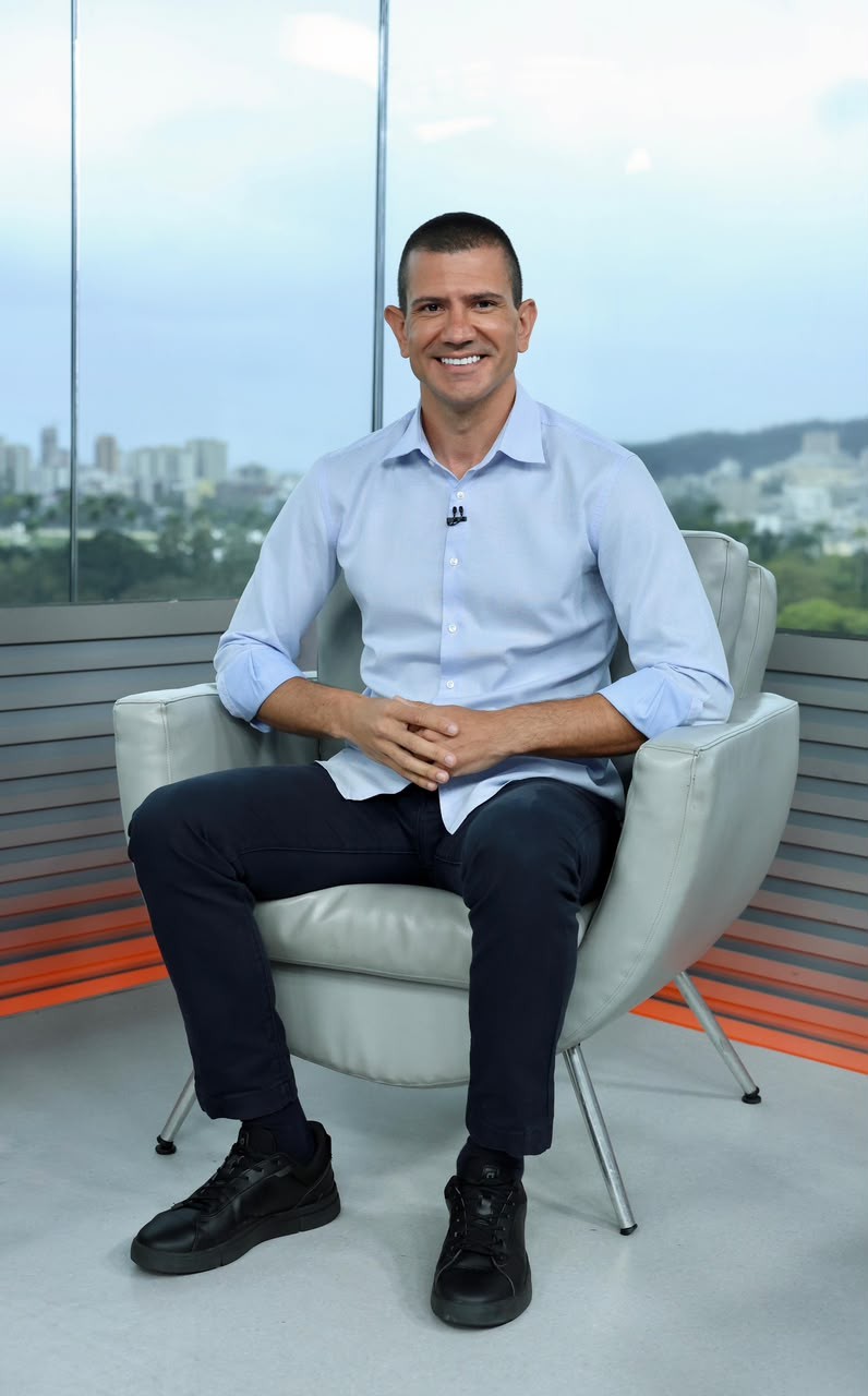 ASSISTA: RJ1 entrevista Douglas Ruas