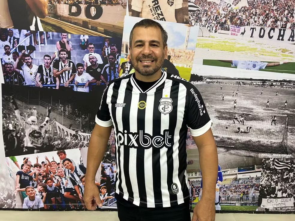 Washington Jorge, pai de Wislla, vestindo camisa do Treze após recuperação — Foto: Izabel Rodrigues/ge