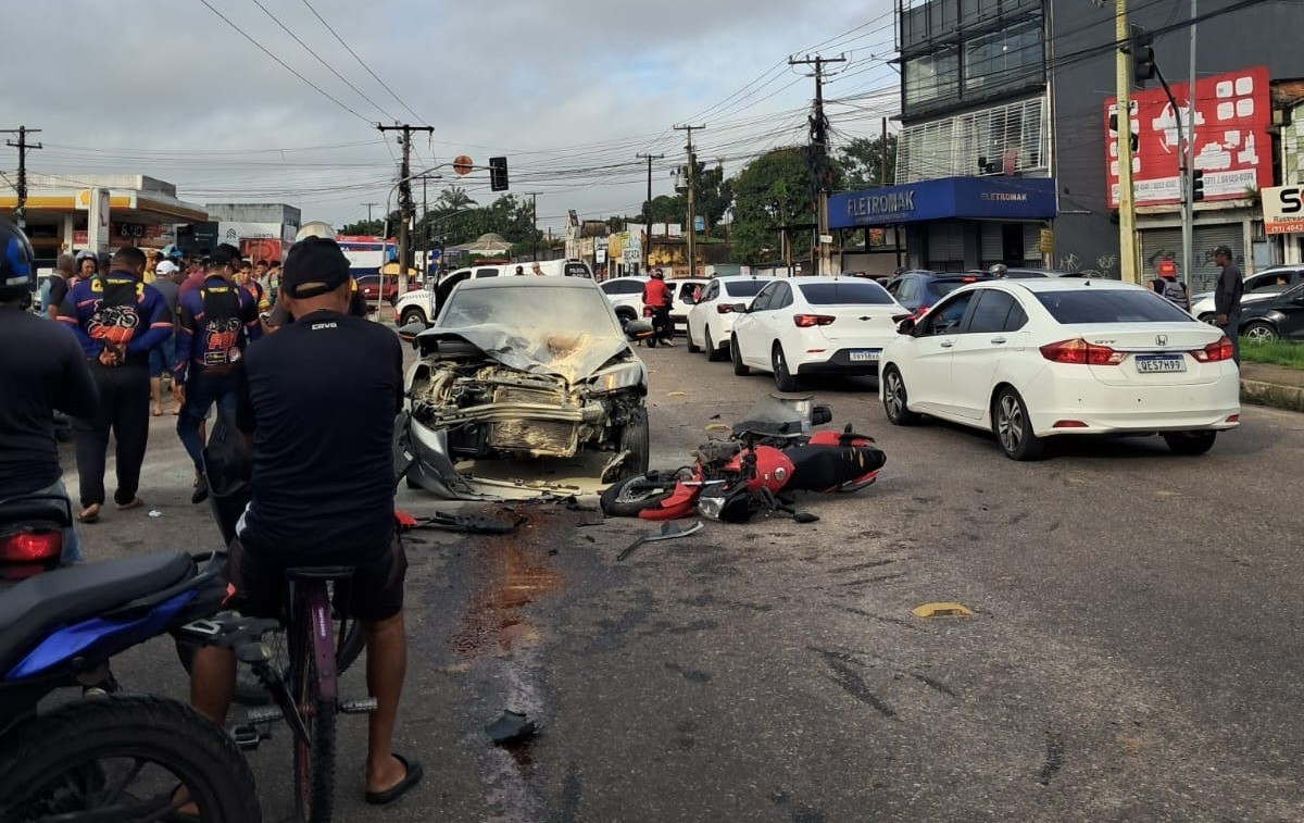 Motociclista morre após ser atingido por motorista embriagado em Ananindeua