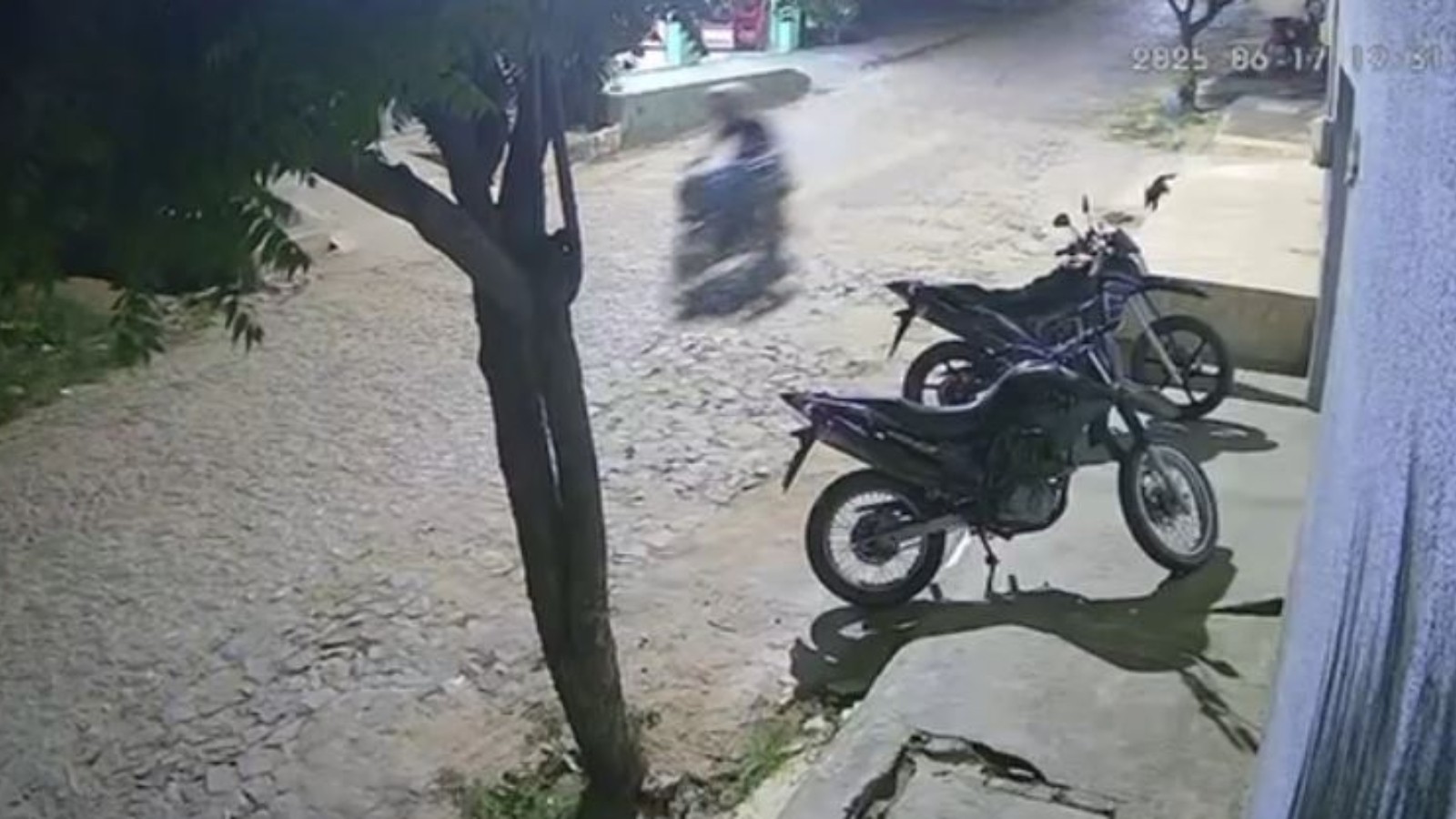 Motociclista sem habilitação atropela criança de 9 anos e foge sem prestar socorro no interior do Ceará