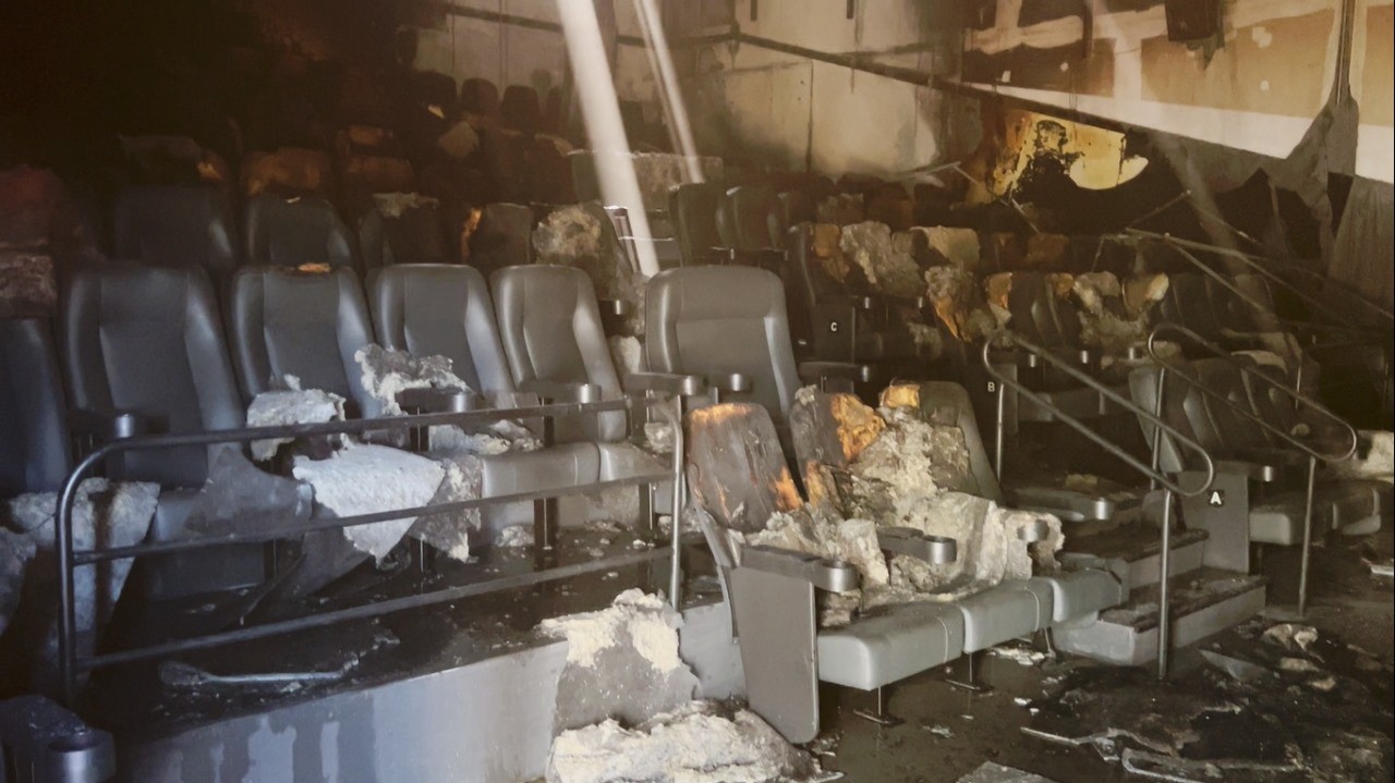 Incêndio atinge salas de cinema em MT; vídeo