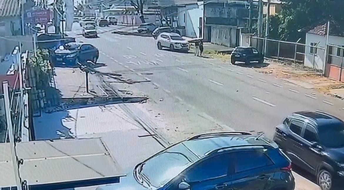 VÍDEO: motorista atropela duas mulheres e foge sem prestar socorro em Macapá