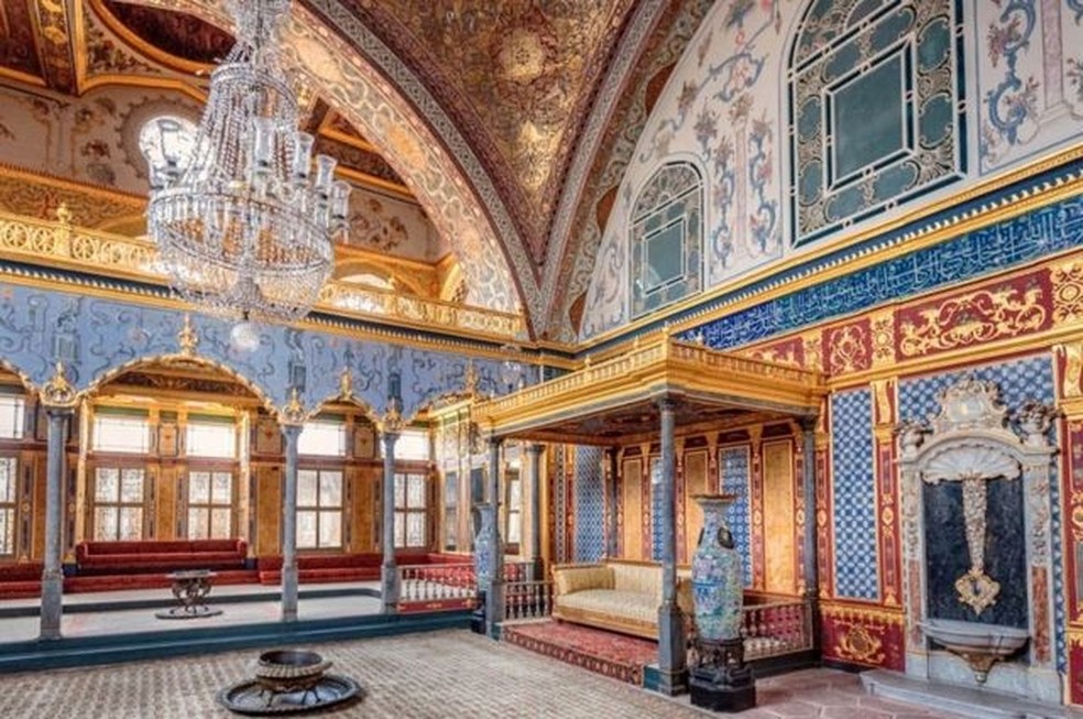 O imponente Palácio Topkapi na antiga capital do Império Otomano, Istambul (hoje, na Turquia) — Foto: GETTY IMAGES via BBC