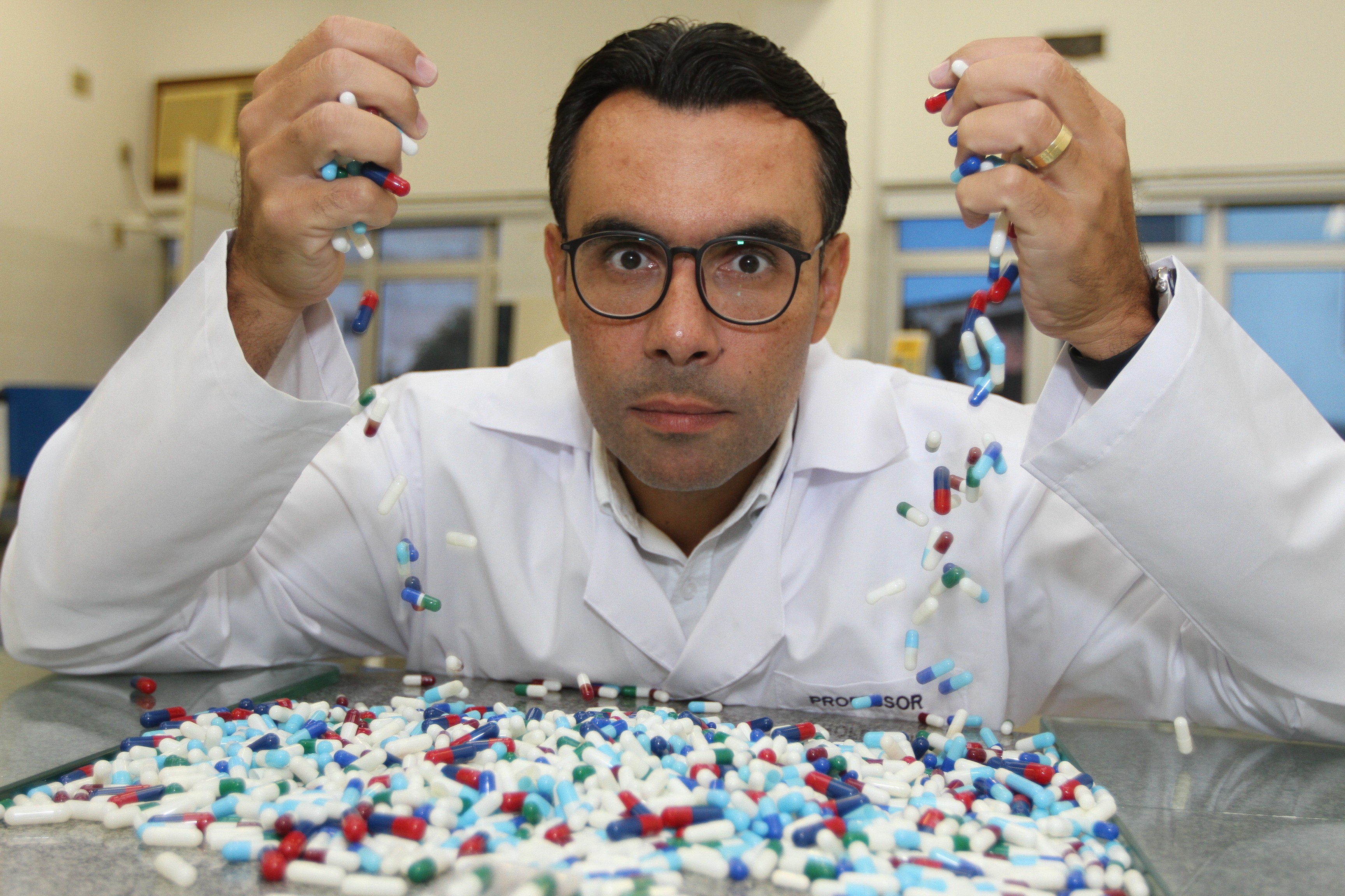 Entenda como medicamentos e suplementos podem influenciar exames laboratoriais