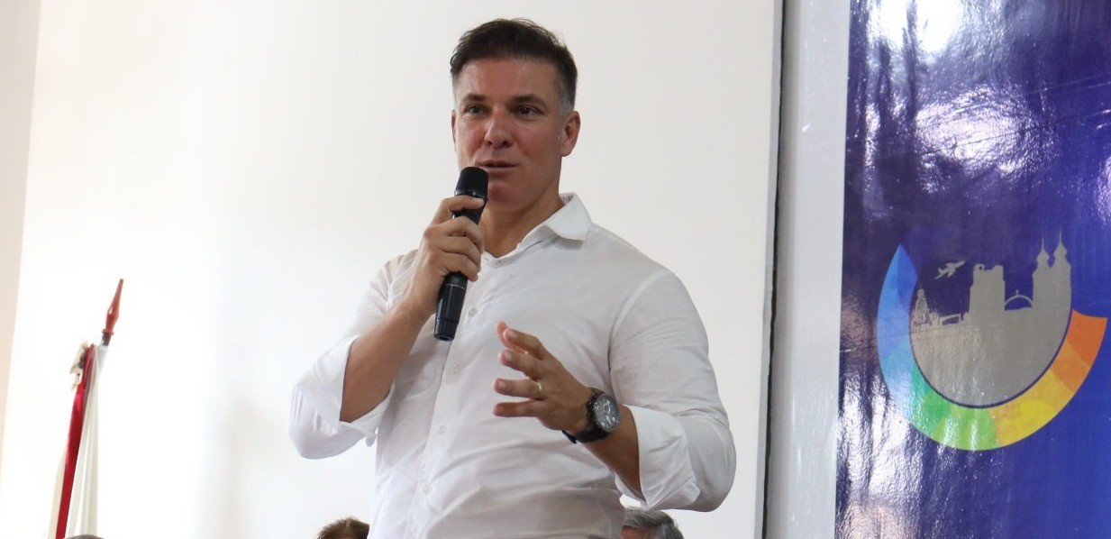 Ex-prefeito de Bagé é condenado por nomeação de ex-mulher como funcionária fantasma em posto de saúde 