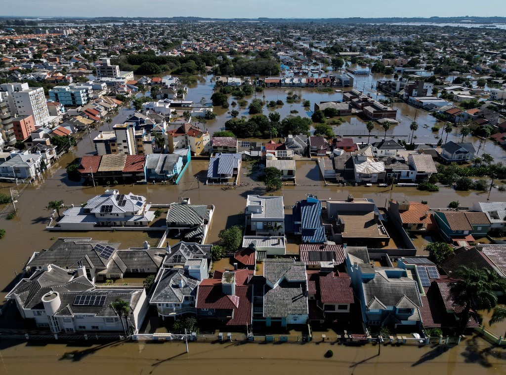 Enchentes no Rio Grande do Sul: imagem aérea da cidade de Canoas no dia 7 de maio de 2024