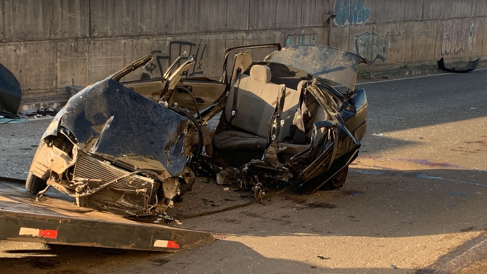 Três militares com idades entre 18 e 19 anos morrem em acidente de carro na BR-116 em São Leopoldo