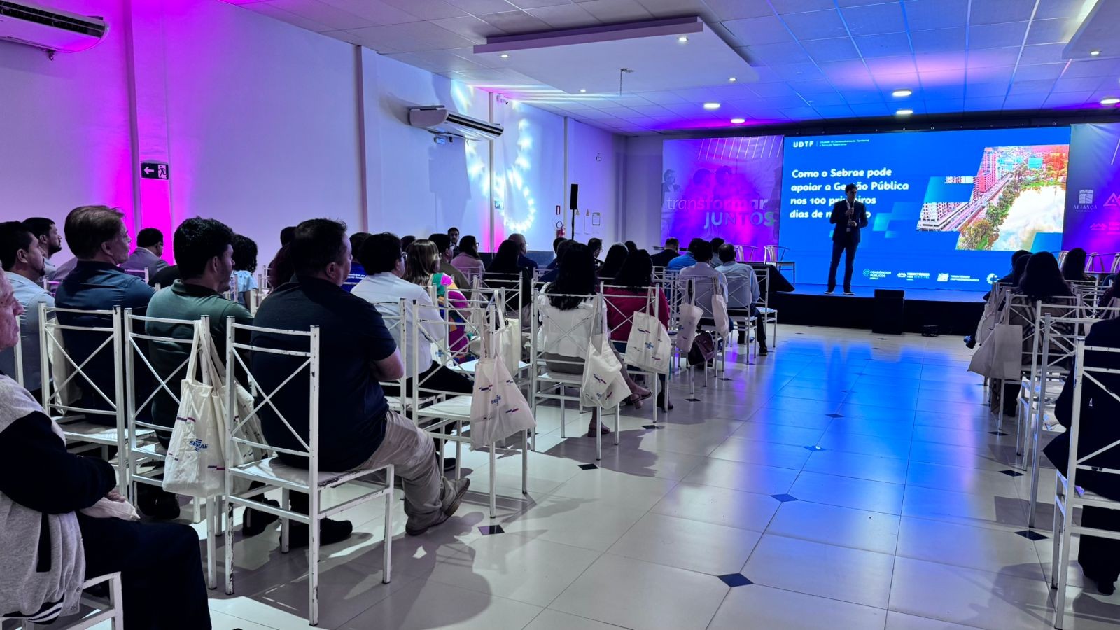 Prefeitos eleitos e secretários municipais do Sul de MG participam de evento sobre desenvolvimento econômico