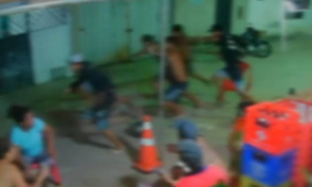 VÍDEO: ataque a tiros em bar termina com quatro feridos em destino turístico da Bahia