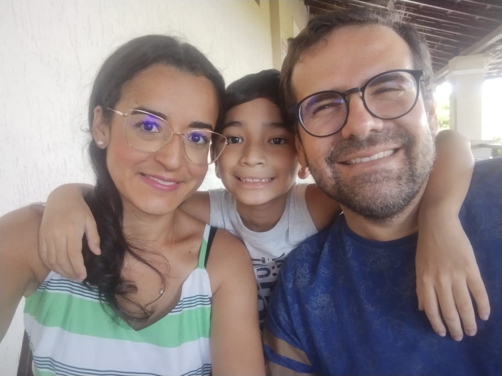 Sem conseguir engravidar, mulher se torna mãe ao adotar sobrinho: ‘Um sonho realizado’