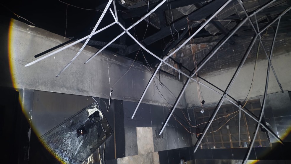 Idosa teve queimaduras de 2º grau e foi encaminhada para a Santa Casa — Foto: Mais Tupã/Reprodução
