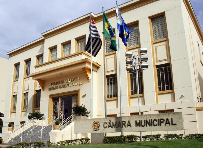 Aumento de 50% no salário de prefeito é aprovado pela Câmara de Araraquara; valor chega a quase R$ 30 mil
