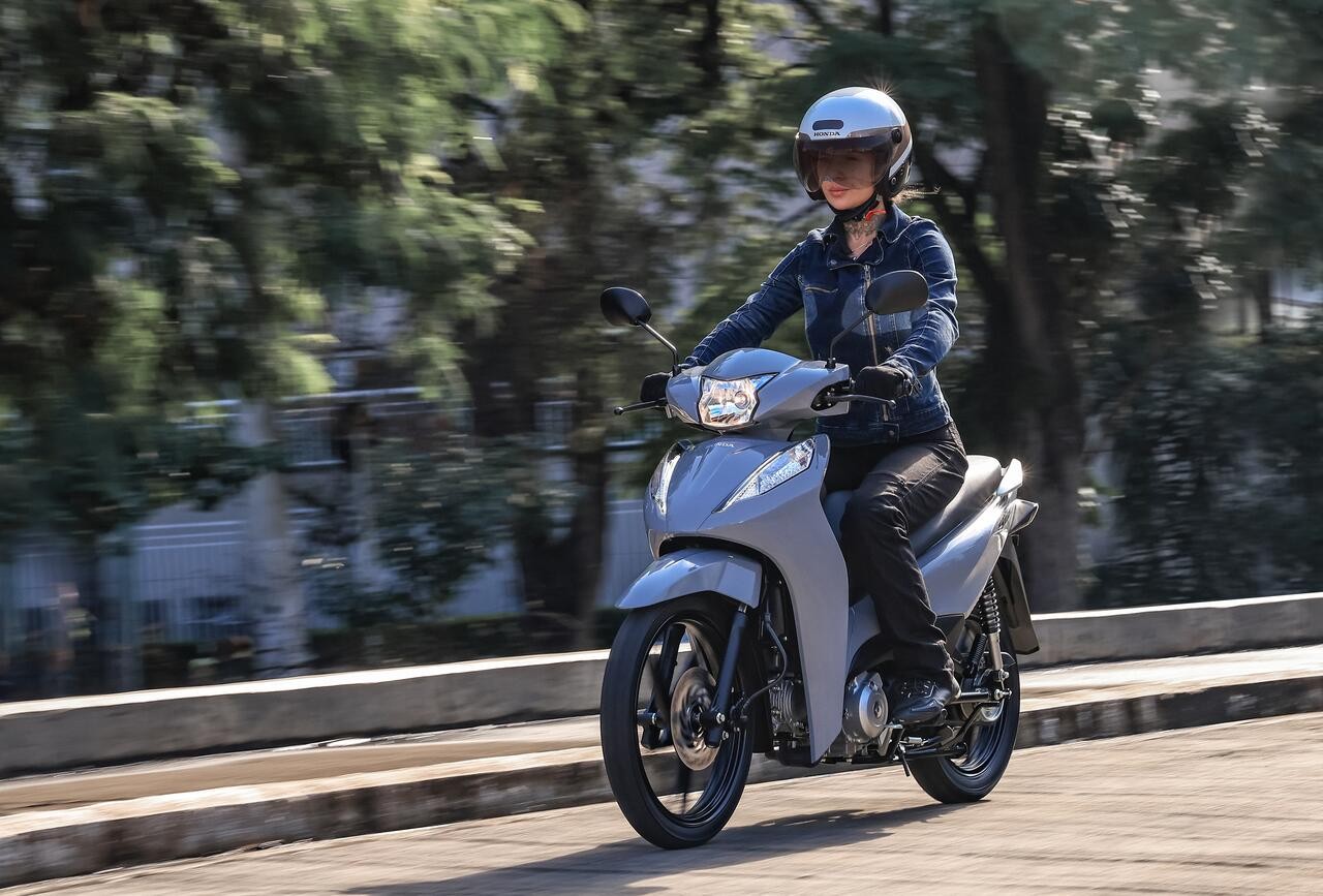 Honda Biz EX � Foto: divulga��o/Honda