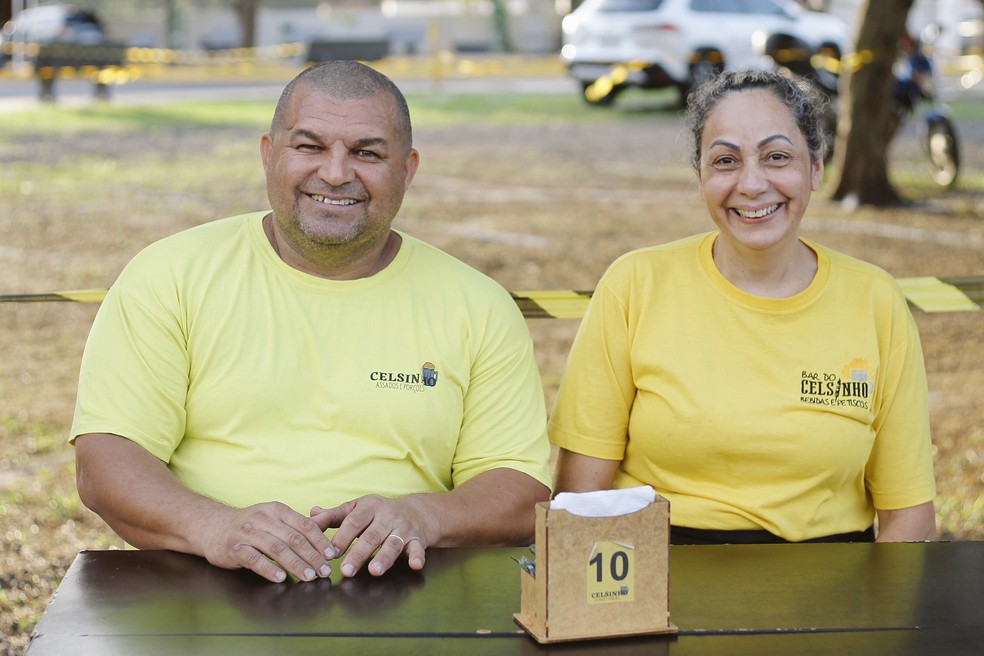 Bar em frente a cemitério faz sucesso e gera brincadeiras em Garça (SP) — Foto: Clara Sganzerla/g1