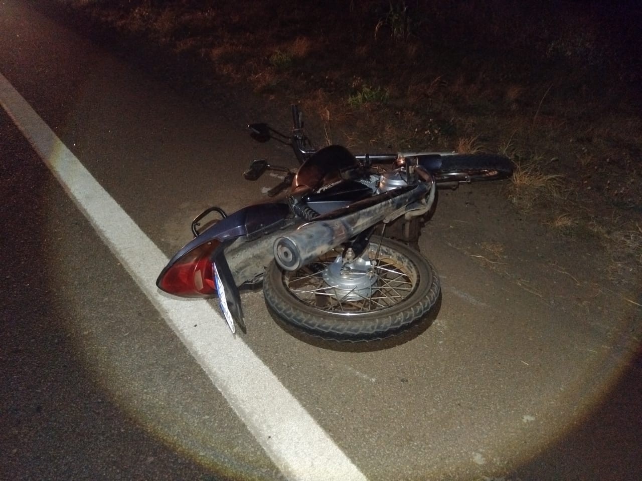 Motociclista morre após bater em placa de sinalização na BR-262, em Nova Serrana 