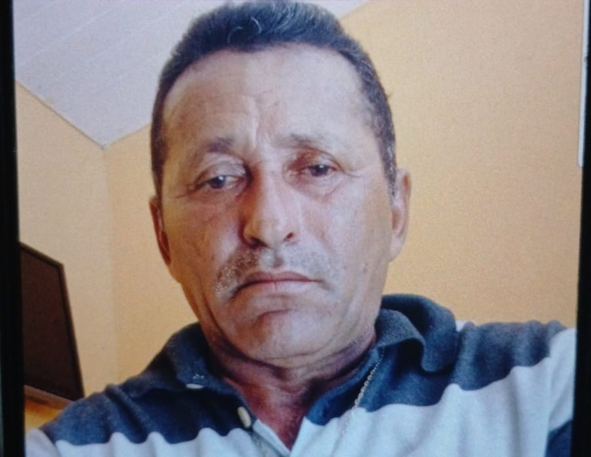 Homem morre após cair com moto em buraco em rua do Recife
