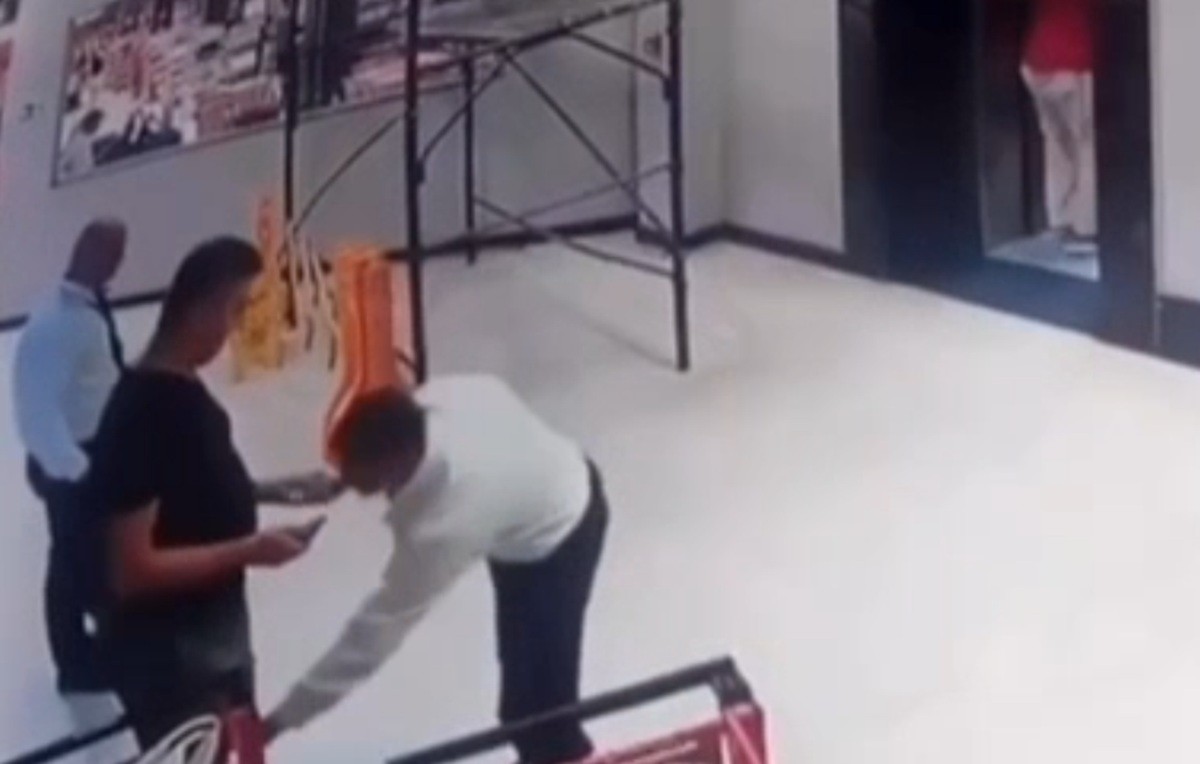 Delegado da Polícia Federal é detido após furtar iguaria de luxo em shopping no Recife