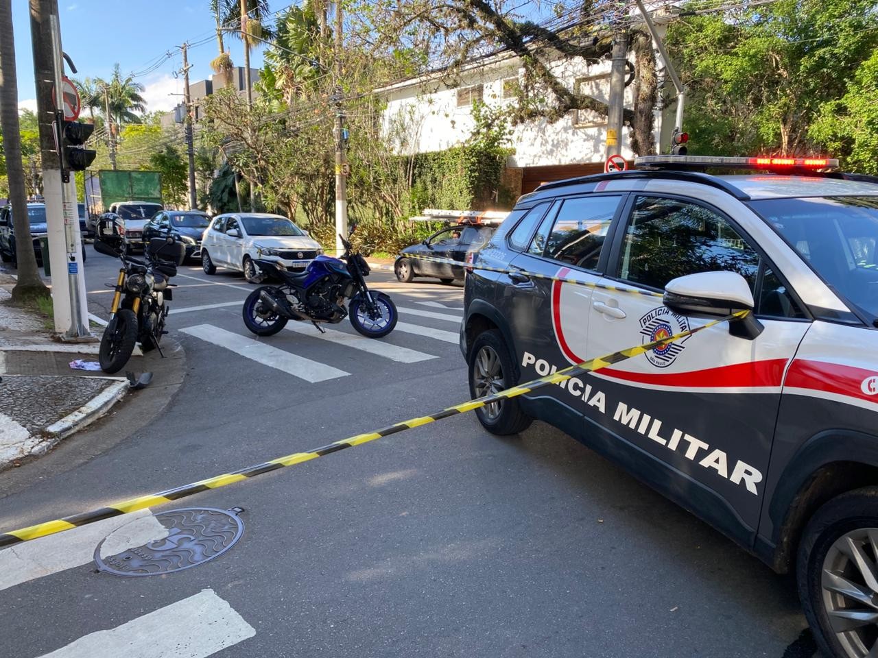 Dois assaltantes são baleados por PM de folga após tentativa de roubo nos Jardins, bairro nobre de SP