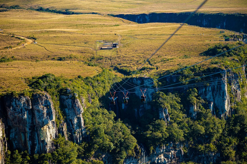 Tirolesa considerada mais alta do mundo fica em Cambará do Sul — Foto: Talis Machado/Divulgação