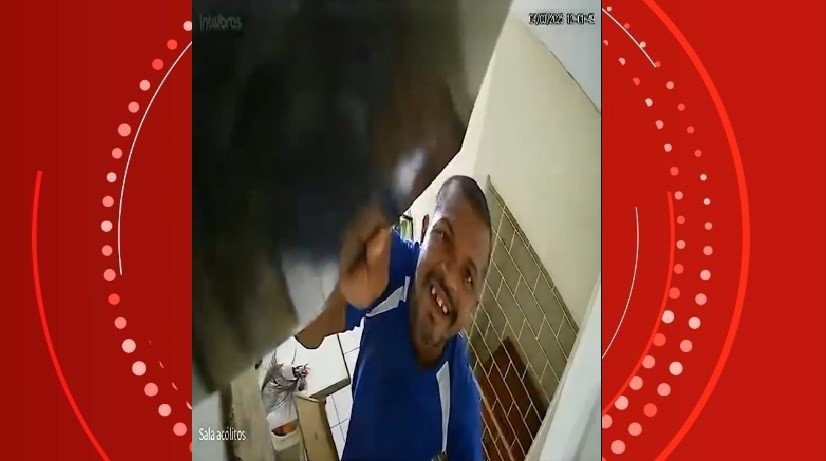 VÍDEO: Homem invade igreja em Maceió, percebe que está sendo filmado e muda posição da câmera