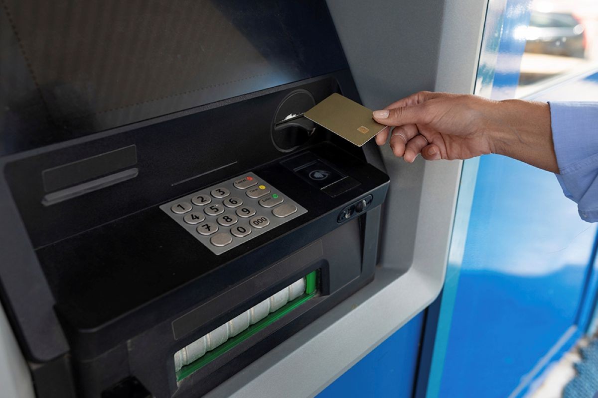 Banco é condenado por encerrar conta de cliente sem aviso em MG